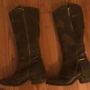 Donald Pliner camouflage green leather boots